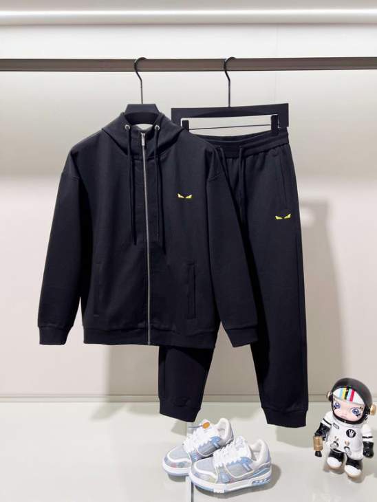 Picture of Fendi Sweater Suits _SKUFendiS-2XL24cr28939320